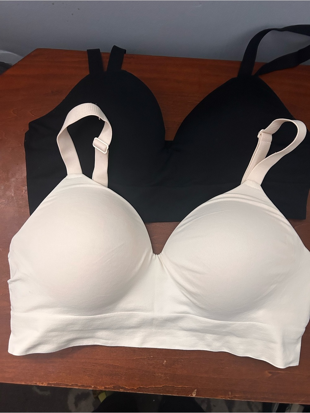 Truekind molded seamless bralette Black & Cream Women’s xl